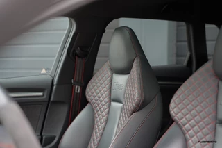 Audi RS3 Audi A3 Sportback 2.5 TFSI RS 3 | Pano | B&O | RS-stoelen | Matrix LED | Virtual cockpit | OPF delete | Orig. NL - afbeelding nr 22