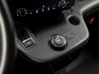 Citroën Berlingo Automaat (MARGE, GROOT NAVI, APPLE CARPLAY, CRUISE, AIRCO, ELEK PAKKET, ARMSTEUN, SPORTSTOELEN, PARKEERSENSOREN, STUURWIEL MULTIFUNCTIONEEL, NIEUWE APK, NIEUWSTAAT) - afbeelding nr 8