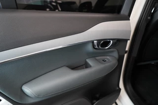 Volvo XC90 Volvo XC90 2.0 T8 Recharge AWD R-Design 7Pers|Pano|Memory|Trekhaak - afbeelding nr 19