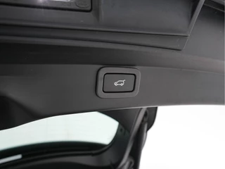 Jaguar I-PACE (INCL-BTW) Aut. *DIGI-COCKPIT | MATRIX-LED | MICROFIBRE | MERIDIAN-AUDIO | SURROUND-VIEW | KEYLESS | LANE-ASSIST | BLIND-SPOT | CRUISE | DAB | MEMORY-PACK | CCS-FASTLOADER | SPORT-SEATS | 22