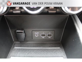 Renault Captur Renault Captur 1.3 TCe Initiale Paris Leder / Trekhaak - afbeelding nr 27