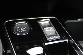 Peugeot 3008 Peugeot 3008 1.2 Hybrid 136PK GT | 360° CAMERA | NAVIGATIE | ADAPTIVE CRUISE CONTROL | APPLE CARPLAY/ANDROID AUTO | CLIMATE CONTROL | 18