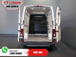 Volkswagen Crafter Volkswagen Crafter 35 2.0 TDI 140 pk L3H3 BPM VRIJ! 270Gr. Deuren/ Carplay/ Climate/ Camera/ Cruise - afbeelding nr 5