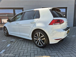 Volkswagen Golf Volkswagen Golf 1.4 TSI Business R-Line DEALERONDERHOUDEN - afbeelding nr 4