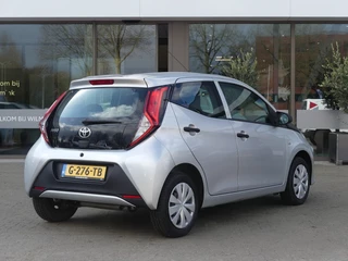 Toyota Aygo - afbeelding nr 2