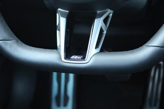 BMW 5 Serie BMW 5-serie 530e M-SPORT PRO 300PK (nieuw model) | PANORAMA DAK | M-SPORT PAKKET | M-SPORT AERODYNAMICA |  M-SPORT NAPPALEDEREN STUURWIEL MET SPORTBOOST FUNCTIE | BMW SHADOWLINE ADAPTIEVE LED KOPLAMPEN | ELEKTRISCH BEDIENBARE ACHTERKLEP |  BMW INDIVIDIUAL HIGH GLOSS EXTERIEUR RAAMLIJST AFWERKING | BMW LIVE COCKPIT PROFESSIONAL | ELEKTRISCH VERSTELBARE VOORSTOELEN MET VENTILATIE / VERWARMING EN GEHEUGEN OP DE BESTUURDERSSTOEL |  ACHTERBANKVERWARMING | 4-ZONE CLIMATE CONTROL | DONKER GETINTE ACHTERRUITEN | DONKERE HEMELBEKLEDING | DRIVE ASSISTANT | HARMAN KARDON Hi-Fi GELUIDSSYSTEEM| DRAARLOZE TELEFOONLADER | DRAADLOOOS APPLE CARPLAY / ANDROID AUTO | KLASSE 3 ALARM | COMFORT ACCESS | 20