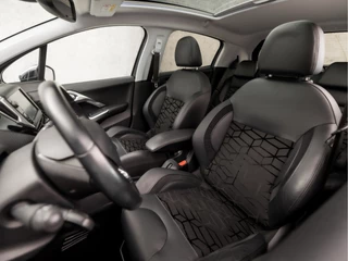 Peugeot 208 Peugeot 208 1.2 PureTech Sport (PANORAMADAK, APPLE CARPLAY, GROOT NAVI, CAMERA, CLIMATE, SPORTSTOELEN, GETINT GLAS, CRUISE, NIEUWSTAAT) - afbeelding nr 14
