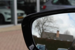 BMW 5 Serie BMW 5 Serie Touring 520d High Exe. M Sport / Panoramadak / Camera / Head-up / 19'' / Leder / Navigatie / Stoelverwarming / Cruise Control - afbeelding nr 29