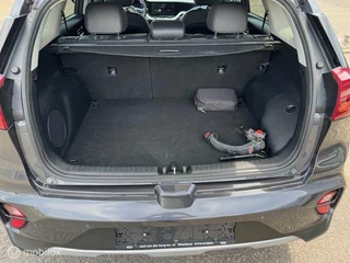 Kia Niro Kia Niro 1.6 GDi PHEV DynamicLine  / Plug-inn Hybride / volledig elektrisch rijden 65 km hierna Hybride aandrijving , Navi / Camera achter / Parkeerhulp rondom / Stoel & stuur verwarming /  fab garantie 7 jaar / 150.000km - afbeelding nr 24
