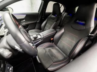 Mercedes-Benz A-Klasse Automaat (APPLE CARPLAY, GROOT NAVI, SFEERVERLICHTING, CAMERA, LEDER/ALCANTARA, SPORTSTOELEN, STOELVERWARMING, GETINT GLAS, WIDESCREEN, NIEUWE APK, NIEUWSTAAT) - afbeelding nr 13