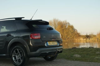 Citroën C4 Cactus Citroen C4 Cactus 1.2 82PK Shine | Noir Obsedien | Camera/PDC/NAV/Trekhaak - Keurig! - afbeelding nr 10