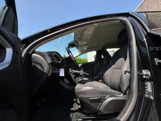 Volvo V40 Volvo V40 2.0 T2 Momentum 185PK / 4-SEIZOENENBANDEN / FULL LED / STOELVERW. / PDC / TREKHAAK - afbeelding nr 14
