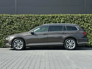 Volkswagen Passat Volkswagen Passat Variant 1.8 TSI HIGHLINE FACELIFT, PANO, NAVI, CRUISE, LEDER/ALCANTARA, ECC-AIRCO, DIGITAL, KEYLESS, ERGO-COMFORT, LICHTMETAAL 17