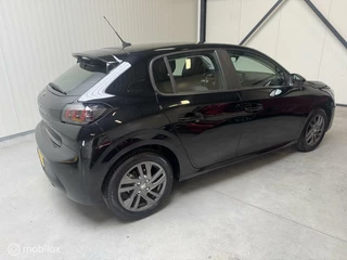 Peugeot 208 Peugeot 208 1.2 100PK Carplay, Navi, Airco, NW Distributieri - afbeelding nr 7