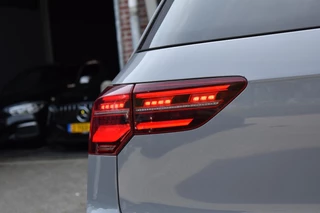 Volkswagen Golf Volkswagen Golf 1.5 eTSI R-Line Pano HUD H&K Lane Camera - afbeelding nr 43