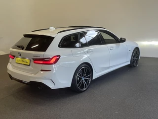 BMW 3 Serie BMW 3-serie Touring 320e M-Sport Aut-8 Panoramadak Adaptive M-Technic Chassis LED Navi Cruise Control PDC VA 19