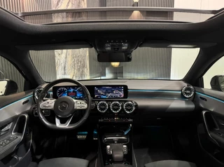 Mercedes-Benz A-Klasse Mercedes-Benz A-klasse 250e AMG |PANO|SFEER|BURMESTER|CAMERA|BOMVOL - afbeelding nr 2