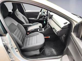 Dacia Sandero Dacia Sandero 1.0 TCe 100 ECO-G Expression LPG (92PK), 1e-Eig, BOVAG-Garantie. NL-Auto. - afbeelding nr 17