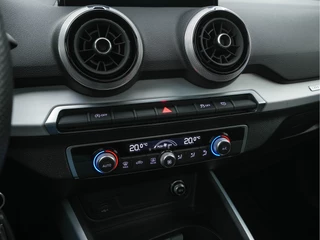 Audi Q2 *DIGI-COCKPIT | LEATHER-MICROFIBRE | MATRIX-LED | SPORT-SEATS | MMI-NAVI-TOUCH | DAB+ | ECC | CARPLAY | PDC | 17''ALU * - afbeelding nr 15