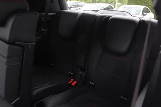 Mercedes-Benz GLB Mercedes-Benz GLB 200 Premium Plus 7p. / Panoramadak / Camera / 20'' / Sfeerverlichting / Navigatie / Dodehoek / DAB / Stoelverwarming / Cruise Control - afbeelding nr 13