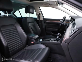 Volkswagen Passat Volkswagen Passat 1.4 TSI GTE Highline Pano LED Virtual Leer Standkachel - afbeelding nr 5