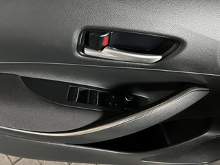 Toyota Corolla Touring Sports / Stuurverwarming / Adaptive Cruise Control / Carplay - afbeelding nr 6