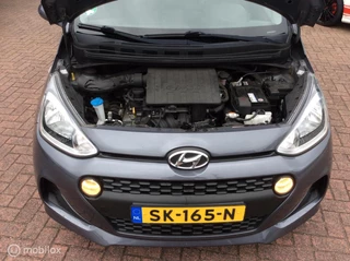 Hyundai i10 Hyundai i10 1.0i Comfort Nav Cr Contr Nap Dealer OH/ 5-deurs - afbeelding nr 28
