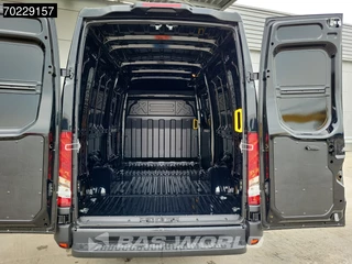 Iveco Daily Iveco Daily 35S16 Automaat Black Edition L2H2 Airco Cruise Velgen 3500kg trekgewicht 12m3 Airco Cruise control - afbeelding nr 14
