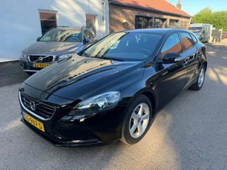 Volvo V40 - 61287856-0