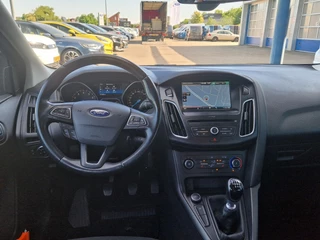 Ford Focus Ford Focus Wagon 1.0 125pk Nieuwe Distributieriem i.c.m Afl Pakket | Stoelverwarming | Trekhaak | Airco | Navigatie | - afbeelding nr 6