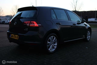 Volkswagen Golf Volkswagen Golf 1.0 TSI Automaat Connected Series, Navi, App connect, Stoelverwarming, Pdc + Camera - afbeelding nr 24