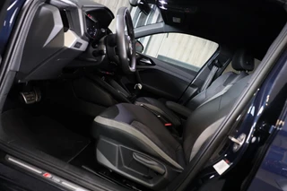 Audi A1 Audi A1 CITYCARVER 30 TFSI S Line / AUT / Acc / Lane Assist / Camera / Navi / Digital Cockpit / Matrix / Pdc / 18 Inch - afbeelding nr 14
