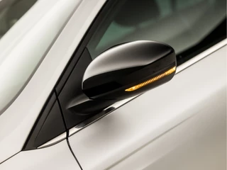Renault Mégane Estate 141Pk Automaat (APPLE CARPLAY, VIRTUAL COCKPIT, NAVIGATIE, CLIMATE, SPORTSTOELEN, GETINT GLAS, TREKHAAK, PARKEERSENSOREN, NIEUWSTAAT) - afbeelding nr 28