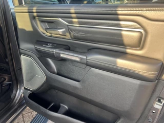 Dodge Ram 1500 Dodge Ram 1500 4X4 5.7 V8 4x4 Crew Cab 5'7 Limited - afbeelding nr 14