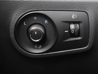 MG ZS EV MG ZS EV Luxury 45 kWh | Panoramadak | Leder |  Stoelverwarming | Carplay | Adaptive cruise | Camera | Keyless | Full LED | Navigatie - afbeelding nr 12