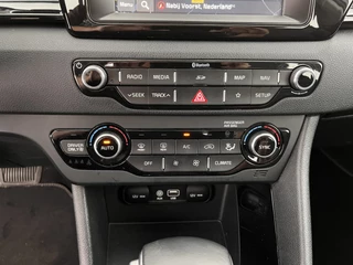 Kia Niro Kia Niro 1.6 GDi Hybrid ExecutiveLine Aut. *LEATHER-FABRIC | NAVI-FULLMAP | KEYLESS | CAMERA | COMFORT-SEATS | DIGI-COCKPIT | LANE-ASSIST | ECC | CARPLAY | PDC | 16''ALU* - afbeelding nr 14