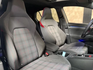 Volkswagen Golf Volkswagen Golf 2.0 TSI GTI | Pano | ACC | HUD | Camera | Stoelverwarming - afbeelding nr 12