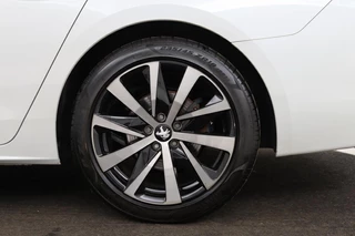 Peugeot 508 Peugeot 508 1.6 HYbrid GT | Panoramadak | Stoelverwarming |  Adaptive cruise | Carplay | Camera | Half leder | Keyless | Navigatie | PHEV - afbeelding nr 34