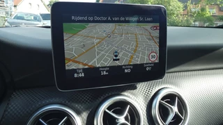Mercedes-Benz A-Klasse Mercedes-Benz A-Klasse AMBITION AUTOMAAT 55000 KM * NAVI * CRUISE * PANORAMADAK * 17 L.M.V * - afbeelding nr 10