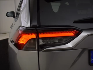 Toyota RAV4 Toyota RAV4 2.5 Hybrid AWD Bi-Tone | Parkeersensoren V+A | Stoelverwarming - afbeelding nr 13