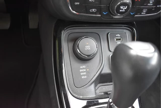 Jeep Compass | Navigatie | Bluetooth | Climate Contr | Cruise Contr | LM-Velgen | Netjes - afbeelding nr 39