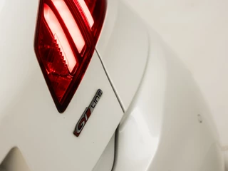 Peugeot 308 Peugeot 308 1.2 PureTech GT-line Automaat (NAVIGATIE, CAMERA, KEYLESS, MASSAGE, STOELVERWARMING, CAMERA, SPORTSTOELEN, LEDER/ALCANTARA, GETINT GLAS, NIEUWE APK, NIEUWSTAAT) - afbeelding nr 27
