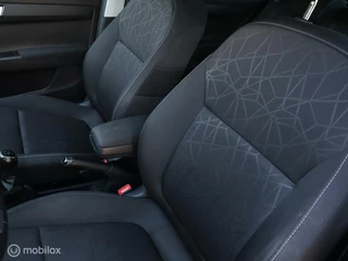 Škoda Fabia Skoda Fabia 5Drs TSI 95 PK Zwart Dak Navigatie Stoelverw DonkerGlas Parkeersensor Cruise - afbeelding nr 25