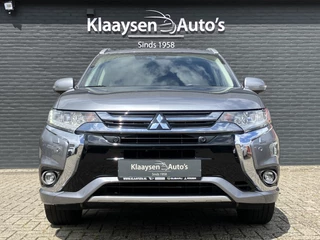 Mitsubishi Outlander Mitsubishi Outlander 2.0 PHEV Instyle+ 203 pk 4WD AUT. | 1e eigenaar | dealer onderhouden | navigatie | trekhaak | leder interieur - afbeelding nr 2