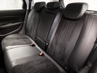 Peugeot 308 (APPLE CARPLAY, GROOT NAVI, LEDER/ALCANTARA, PARKEERSENSOREN, SPORTSTOELEN, LANE ASSIST, DAB+, CRUISE, NIEUWSTAAT) - afbeelding nr 14
