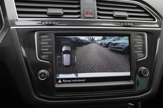 Volkswagen Tiguan Volkswagen Tiguan 2.0 TSI 4Motion Highline / Vol opties! / Panoramadak / Camera / Head-up / Leder / 18'' / Keyless / Dynaudio / Apple CarPlay / Standverwarming / Naavigatie / DAB / Dodehoek / Stoelverwarming / ACC - afbeelding nr 28