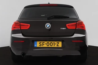 BMW 1 Serie BMW 1-serie 118i High Executive Automaat (GROOT-NAVIGATIE, STOELVERWARMING, LED, LEDER, CAMERA, GOED ONDERHOUDEN) - afbeelding nr 9