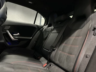 Mercedes-Benz A-Klasse Mercedes-Benz A-Klasse 250e AMG// Panoramadak // Memory // MultiBeam LED // Keyless // Magno Grijs // Augmented - afbeelding nr 5