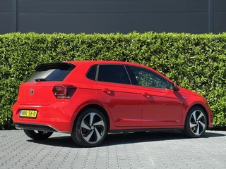 Volkswagen Polo Volkswagen Polo 2.0 TSI GTI, NIEUW MODEL, NAVI, AIRCO, CARPLAY, STOELVERWARMING, PARKEERSENSOREN VOOR/ACHTER, LICHTMETAAL 17