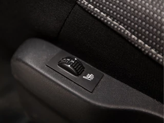 Citroën C4 Cactus Automaat (CAMERA, CLIMATE, STOELVERWARMING, PARKEERSENSOREN, CRUISE, SPORTSTOELEN, DIGITAL COCKPIT, ELEK RAMEN, NIEUWSTAAT) - afbeelding nr 21
